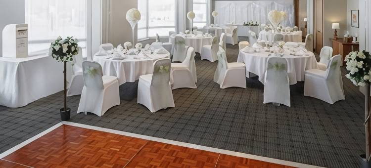 Holiday Inn 贝辛斯托克(Holiday Inn BASINGSTOKE by IHG)图片