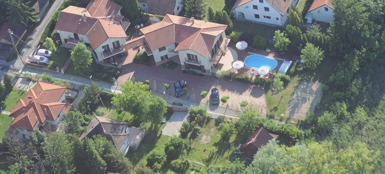 胡拉姆别墅住宿加早餐旅舍(Hullám Villa B&B)图片