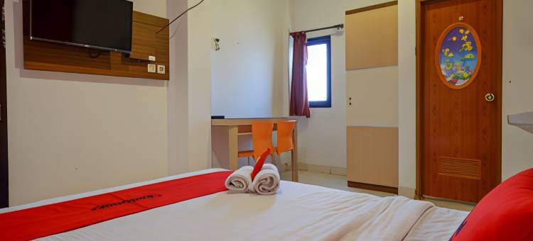 红多兹普拉斯酒店-近奇普特拉购物中心新邦利马2号(OYO 1251 Residence 8)图片
