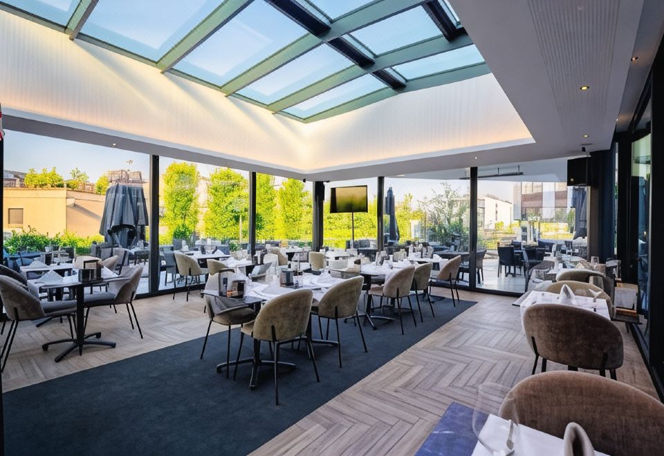 Van der Valk Hotel Mons Congres Hotel Overview