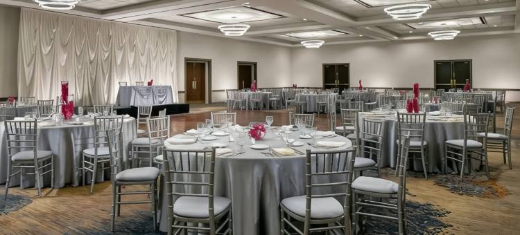 芝加哥格伦维尤万丽套房酒店(Renaissance Chicago Glenview Suites Hotel)图片