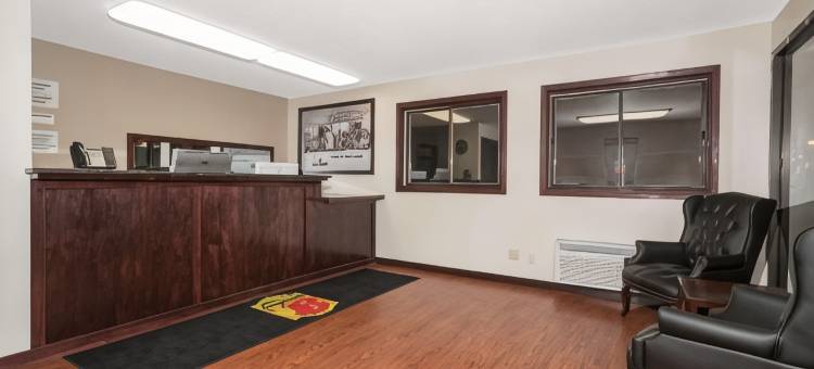 圣克劳德速8酒店(Super 8 by Wyndham St. Cloud)图片