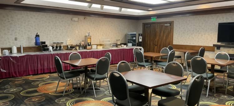 洛根斯波特凯艺旅店及会议中心(Quality Inn Conference Center Logansport)图片
