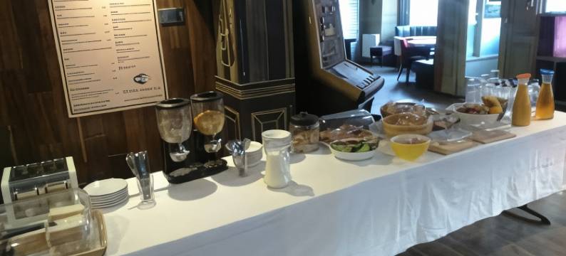 怀特斯酒店(Whites Hotel)图片