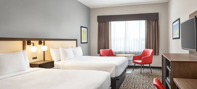 海滨华美达酒店(Ramada by Wyndham Marina)图片