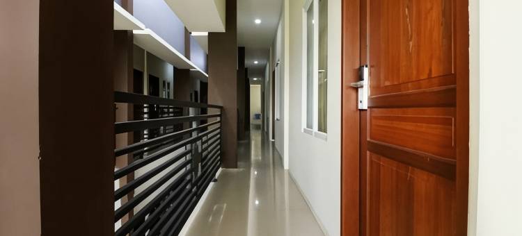 波拉玛斯住宅酒店(RedDoorz Plus Syariah at Polamas Andalas)图片