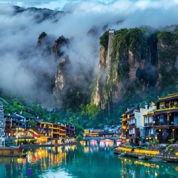 长沙+张家界+凤凰4日3晚私家团