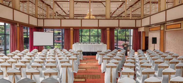 伯爵摄政酒店(Earl's Regency Hotel)图片