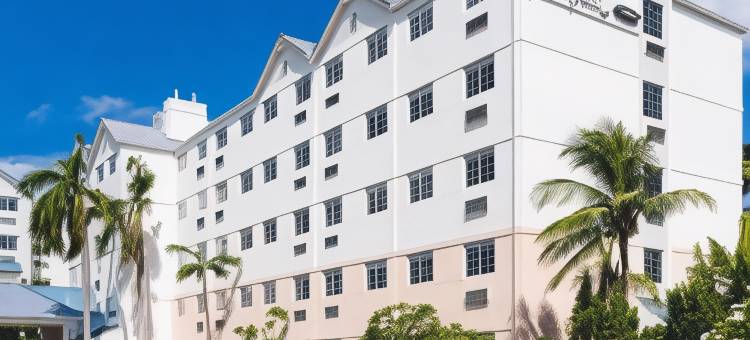 开曼群岛七英里海滩希尔顿欢朋酒店(Hampton by Hilton Grand Cayman Seven Mile Beach)图片