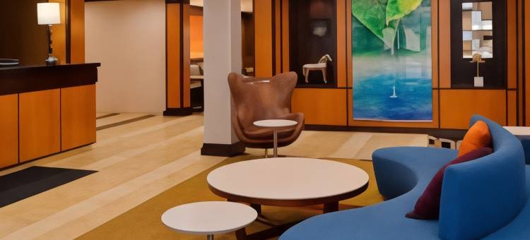 韦恩堡万豪万枫酒店(Fairfield Inn & Suites Fort Wayne)图片