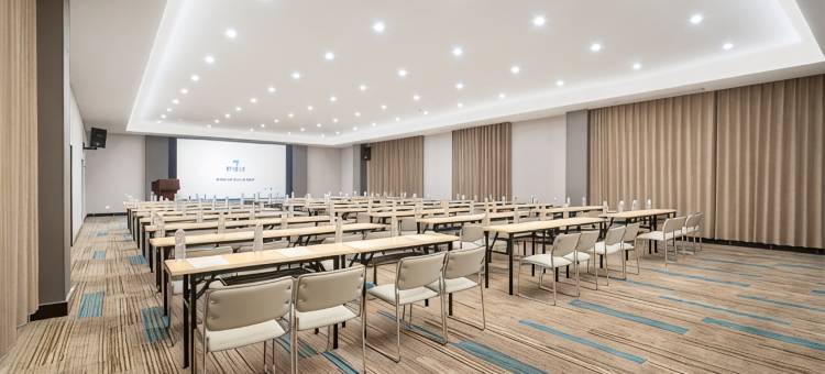 柏曼酒店(北海老街海底世界店)图片