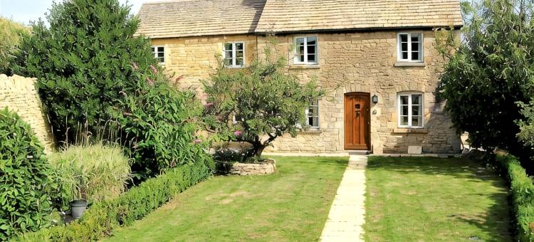 罗斯利斯托昂泽沃尔德中心乡村别墅，提供2个停车位(Roseleigh Cottage in the heart of Stow-on-the-Wold with parking for 2 cars.)图片