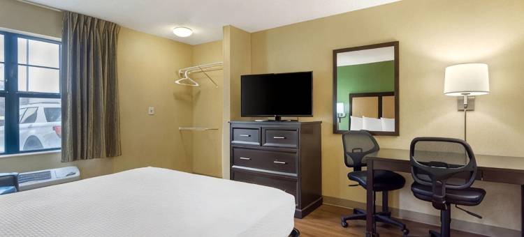 西雅图肯特，华盛顿州6号汽车旅馆套房(Motel 6 Suites Seattle Kent, WA)图片