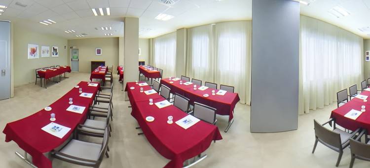 Holiday Inn Express 阿尔赫西拉斯(Holiday Inn Express CAMPO DE GIBRALTAR - BARRIOS by IHG)图片