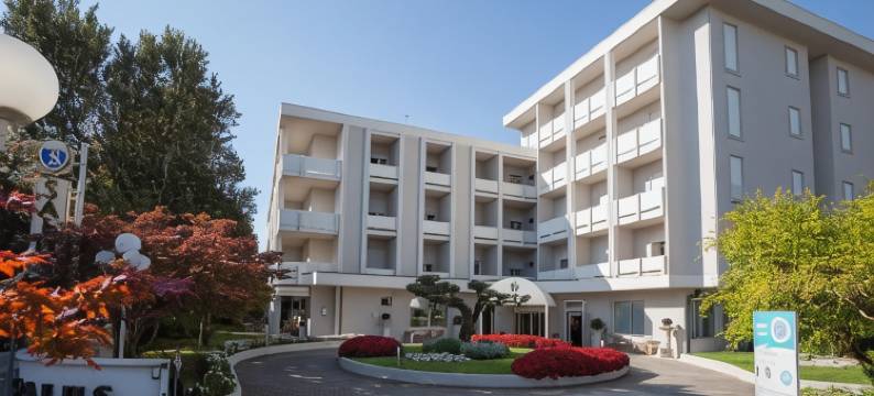 萨鲁斯温泉酒店(Hotel Terme Salus)图片