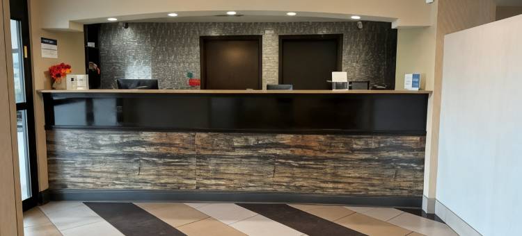 杰克逊市中心-体育馆贝斯特韦斯特优质酒店(Best Western Plus Jackson Downtown-Coliseum)图片