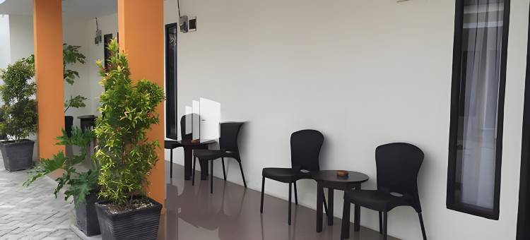 菲利亚沙里亚霍姆斯泰帕卢瑞德帕特纳(Filia Syariah Homestay Palu RedPartner)图片