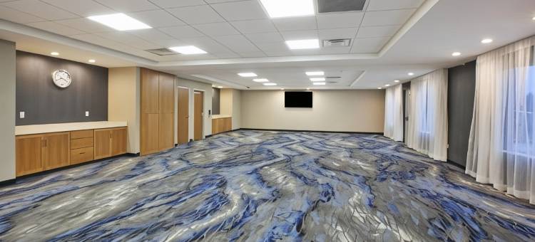 弗林特大布兰克万枫酒店(Fairfield Inn & Suites Flint Grand Blanc)图片