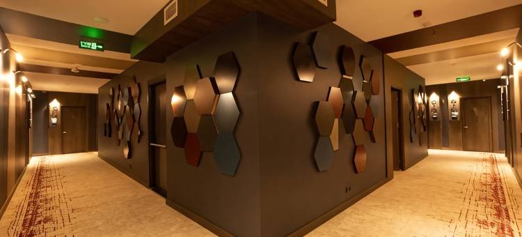 伊斯坦布尔阿维拉尔温德姆华美达安可酒店(Ramada Encore by Wyndham Istanbul Avcilar)图片