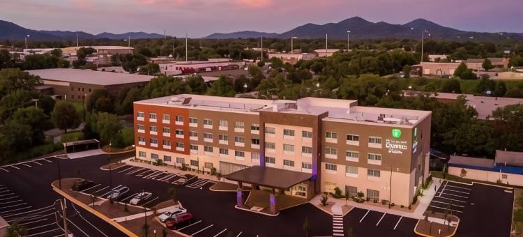 罗阿诺克市民中心智选假日套房酒店(Holiday Inn Express & Suites Roanoke – Civic Center)图片