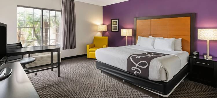 凤凰城斯科特斯德拉昆塔温德姆套房酒店(La Quinta Inn & Suites by Wyndham Phoenix Scottsdale)图片