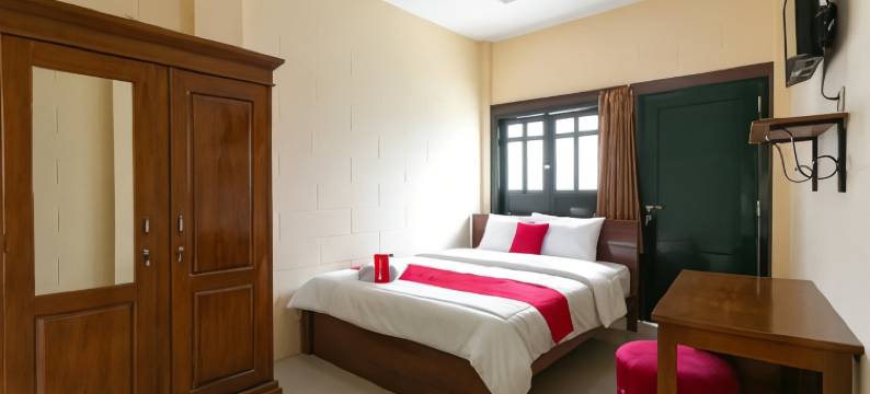 红多兹伊斯兰酒店-近日惹蒂蒂克诺尔(RedDoorz Syariah Near Titik Nol Yogyakarta)图片