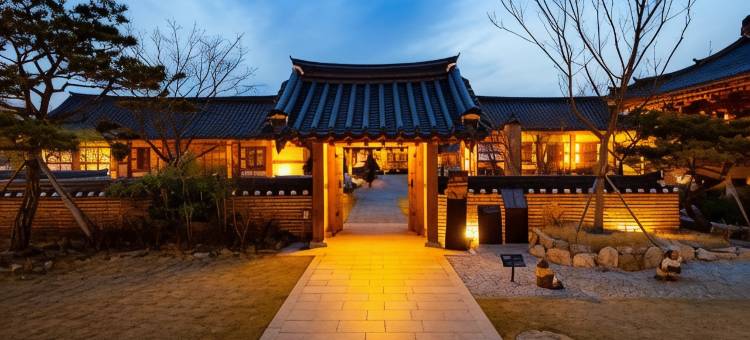 Kensington的南元溪韩屋(Hanok Stay Namwonyechon by Kensington)图片