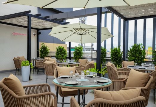 Sathyam Oasis Hotel Overview