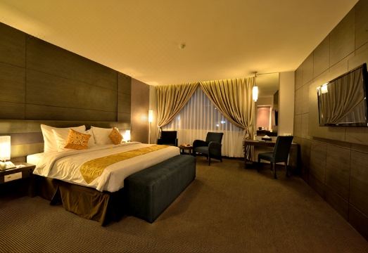 Tjokro Hotel Pekanbaru Hotel Overview