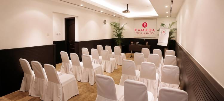 阿吉曼温德姆华美达套房酒店(Ramada Hotel & Suites by Wyndham Ajman)图片