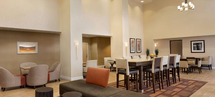 拉戈欢朋套房酒店(Hampton Inn & Suites Largo)图片
