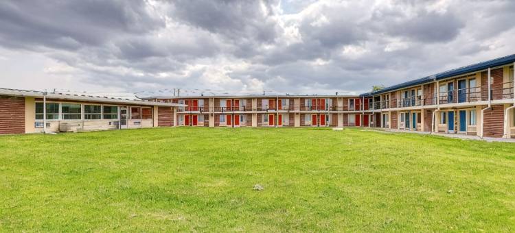 尼纳伊克诺旅馆(Econo Lodge Neenah)图片