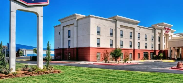 德州米德兰美吟酒店(Baymont by Wyndham Midland TX)图片