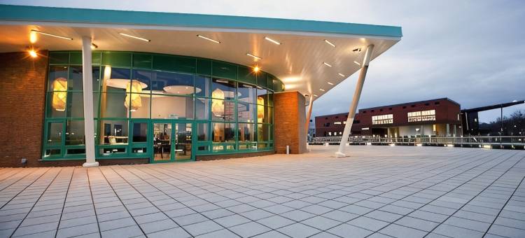 利默里大学的德罗莫埃乡村(Dromroe Village University of Limerick)图片
