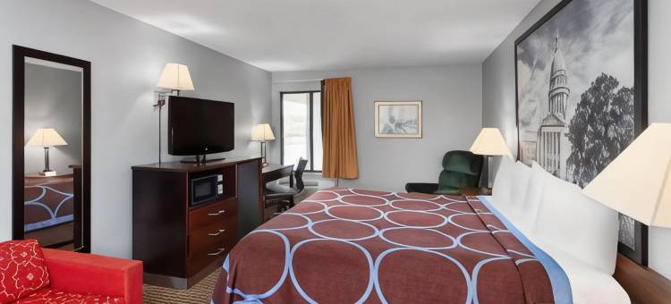 麦迪逊E阳光草原速8酒店(Super 8 by Wyndham Sun Prairie/Madison E)图片