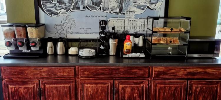 丹佛中心速8酒店(Super 8 by Wyndham Denver Central)图片