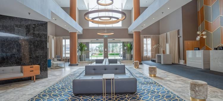 桑德曼标志米西索加酒店(Sandman Signature Mississauga Hotel)图片