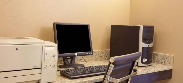 I-40东凯艺套房酒店(Quality Inn & Suites I-40 East)图片