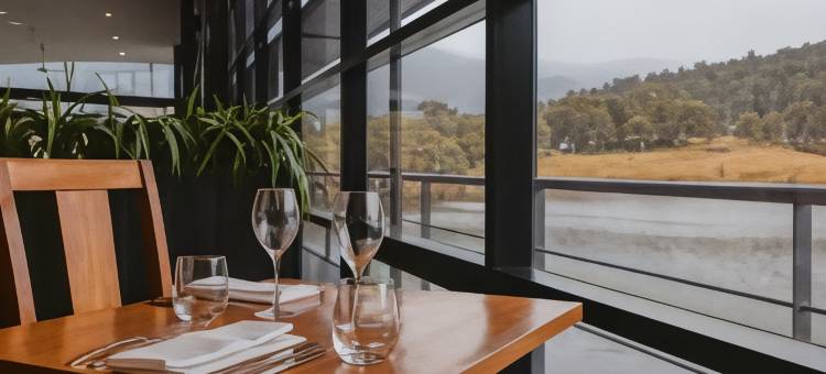 克拉肯巴克湖温泉度假村(Oaks Lake Crackenback Resort)图片