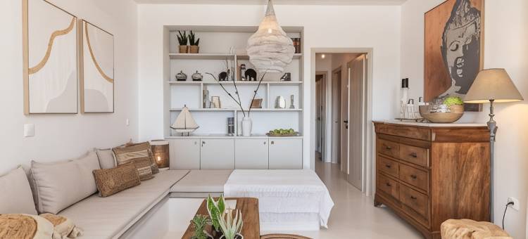 埃内亚提诺斯由TinosHost(Enea by TinosHost)图片