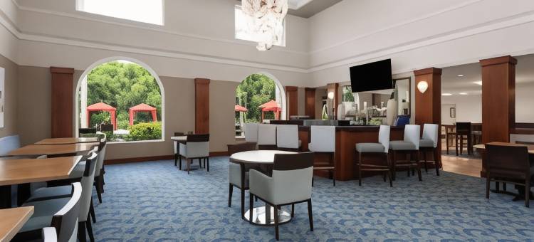 那不勒斯浩枫温德姆公寓(Hawthorn Extended Stay by Wyndham Naples)图片