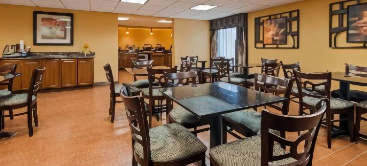 百汇贝斯特韦斯特优质酒店(Best Western Plus Parkway Hotel)图片