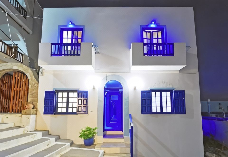 Moments Rooms Hotel Overview