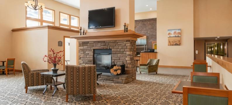 怀特河套房酒店(White River Inn & Suites)图片