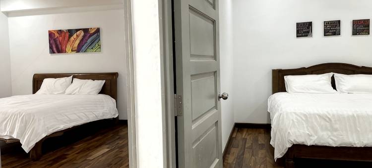 {Free Wifi}Spacious Wooden TOP Floor Apartment图片