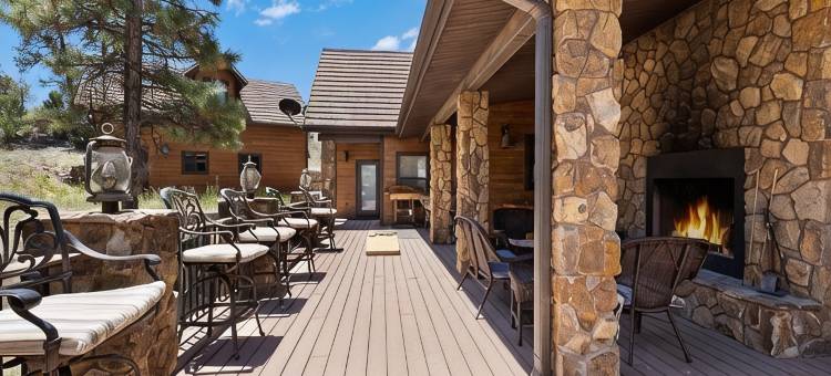 可住20人以上•7卧室 4.5英亩私人庄园 森林山庄 带山景！(Sleeps 20+ • 7-Bed Forest Lodge 4.5-Acre Private Estate With Mountain Views!)图片