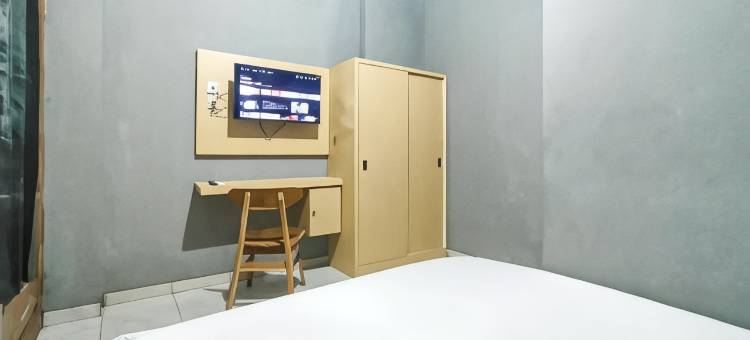 Nay Guesthouse near UMS Mitra RedDoorz图片
