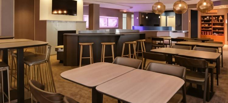 罗穆勒斯底特律都会机场万豪SpringHill酒店(SpringHill Suites Detroit Metro Airport Romulus)图片