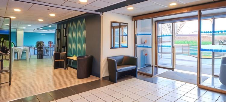 圣阿芒莱索贝斯特韦斯特Sure酒店(Sure Hotel by Best Western St-Amand-Les-Eaux)图片