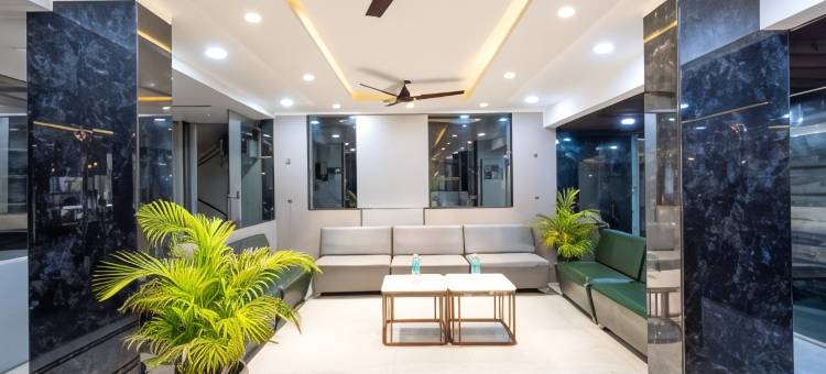 Itsy Maitreya距斯里赛巴巴神庙170米酒店(Itsy Hotel Maitreya 170 Meters from Shri Saibaba Temple)图片